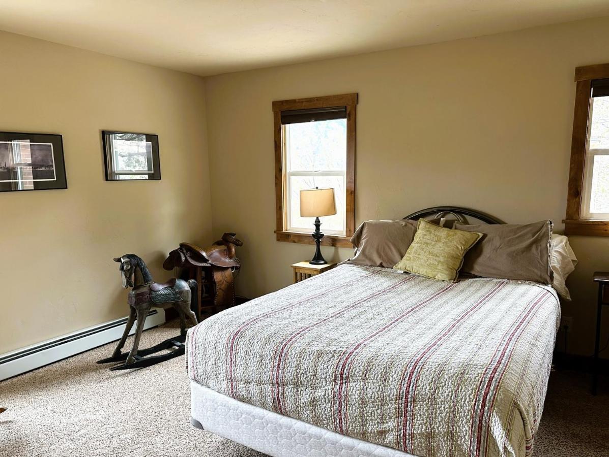 살리다 Private Retreat On Working Horse And Cattle Ranch 빌라 외부 사진