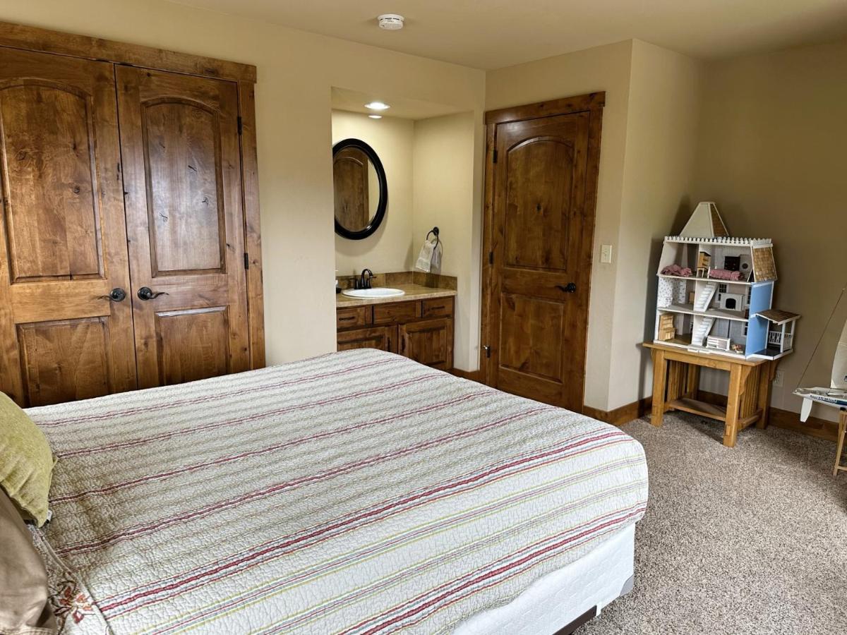 살리다 Private Retreat On Working Horse And Cattle Ranch 빌라 외부 사진