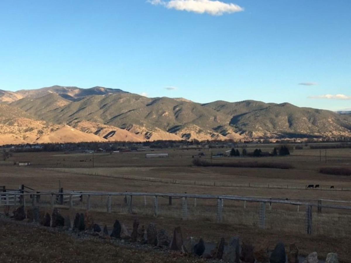 살리다 Private Retreat On Working Horse And Cattle Ranch 빌라 외부 사진
